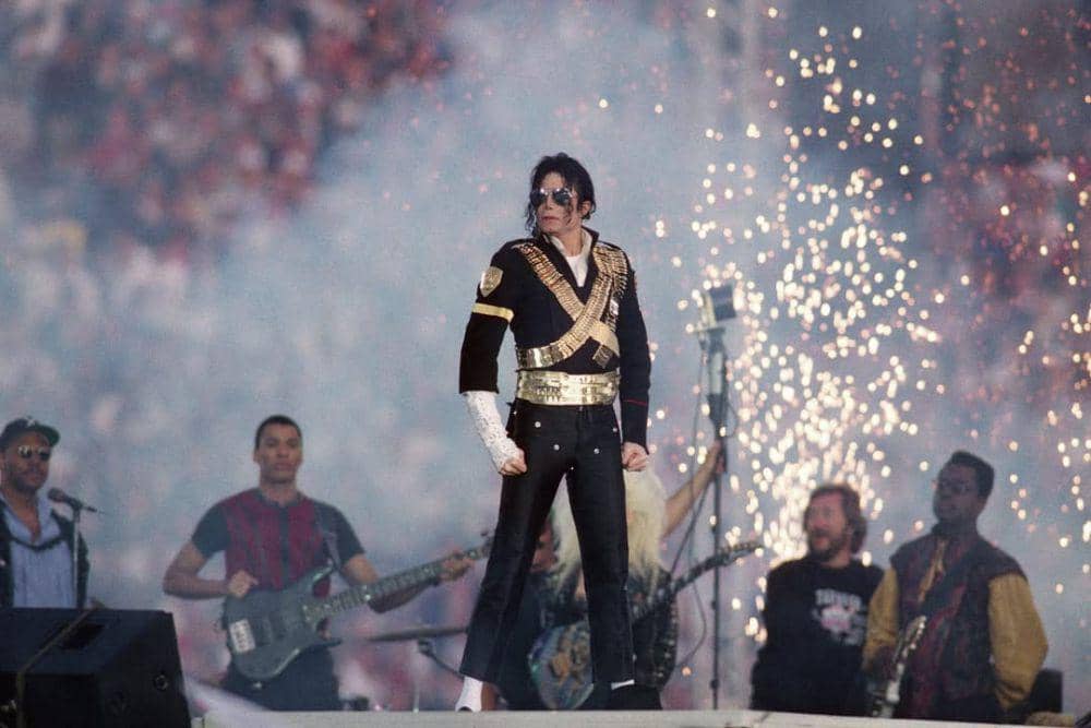 Michael Jackson saat tampil di Super Bowl 1993. (instagram.com/michaeljackson)