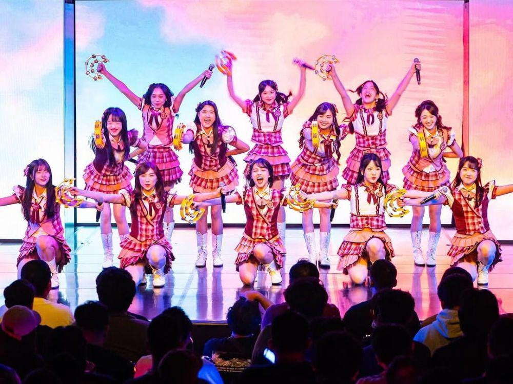3 Center Setlist Sambil Menggandeng Erat Tanganku JKT48