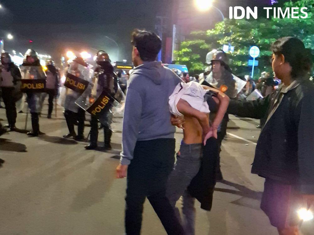 Demo Ricuh di UNM Makassar, Polisi Sebut Tangkap 6 Pendemo