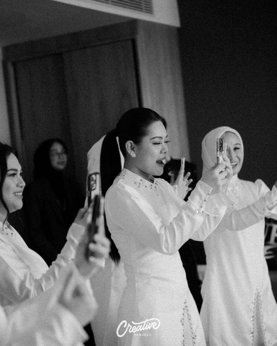 bridesmaid Aulia D'Academy (Instagram.com/creative_projectt)