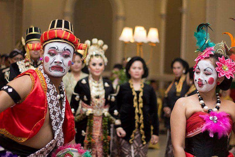 ilustrasi Tari Edan-edanan (commons.wikimedia.org/Tari Edan-edanan)