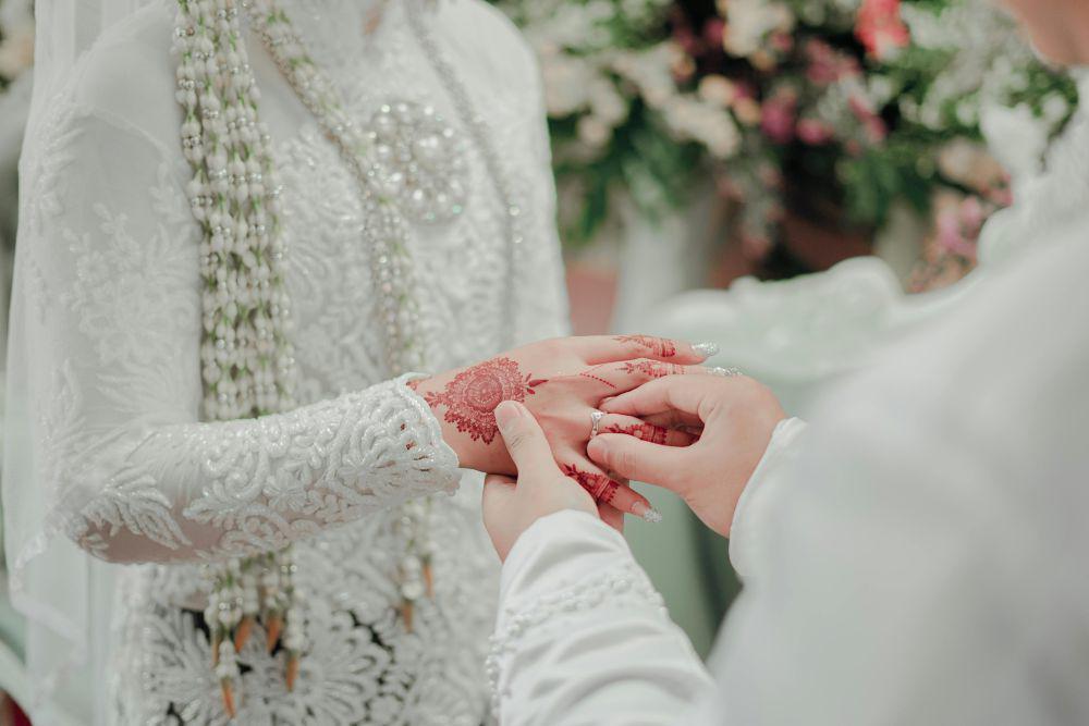 Menilik Konsep Bibit, Bebet, Bobot untuk Menemukan Pasangan Hidup
