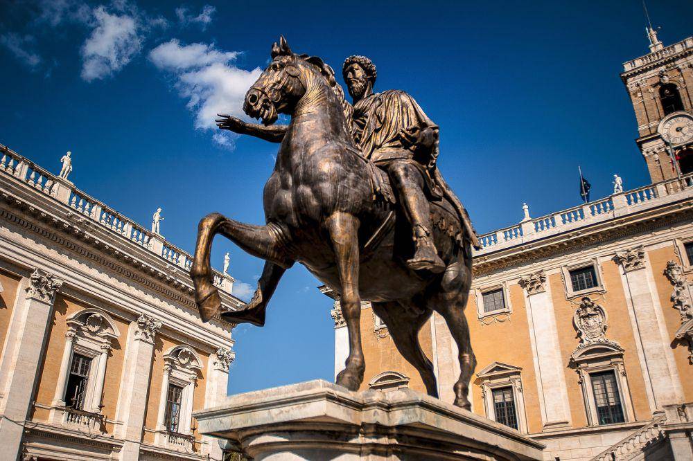 Marcus Aurelius (pixabay.com/StevoLeBlanc)