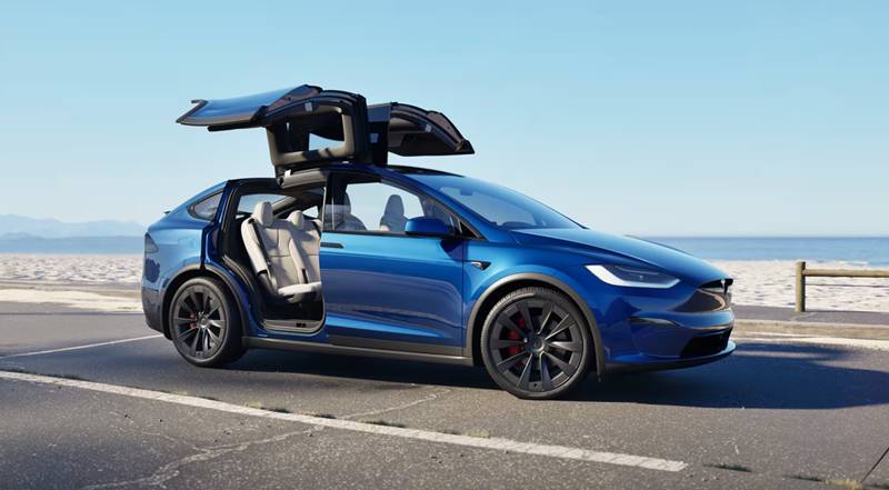 Tesla Model X (dok. Tesla)