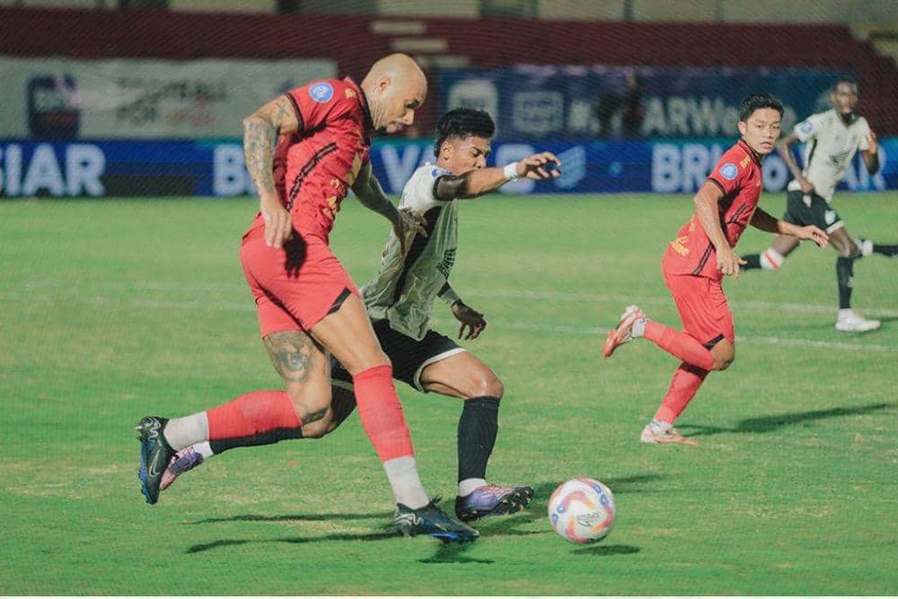 Salah satu laga pekan ke-7 BRI Liga 1 2024/2025 antara Persija Jakarta versus PSM Makassar yang berlangsung di Stadion Sultan Agung Bantul pada 29 September 2024. (Instagram.com/psm_makassar)