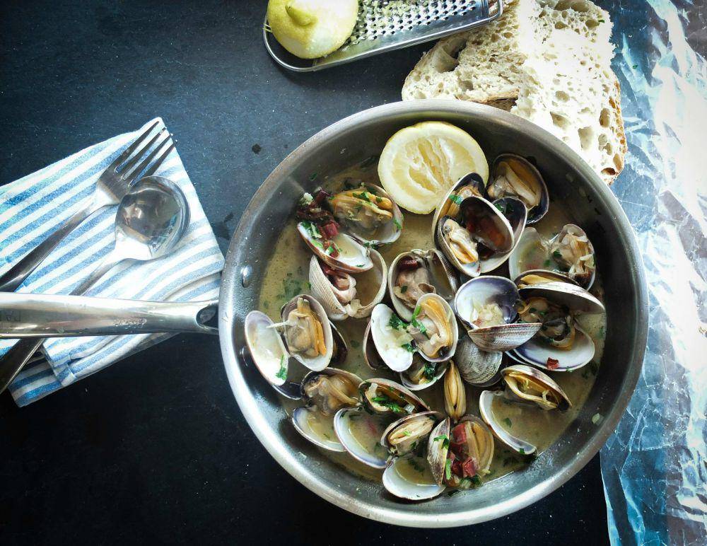 Ilustrasi Makanan Seafood (unsplash.com/WikiSleep App)