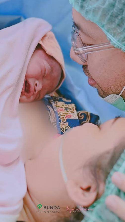 potret perdana anak Kiky Saputri (Instagram.com/kikysaputrii)