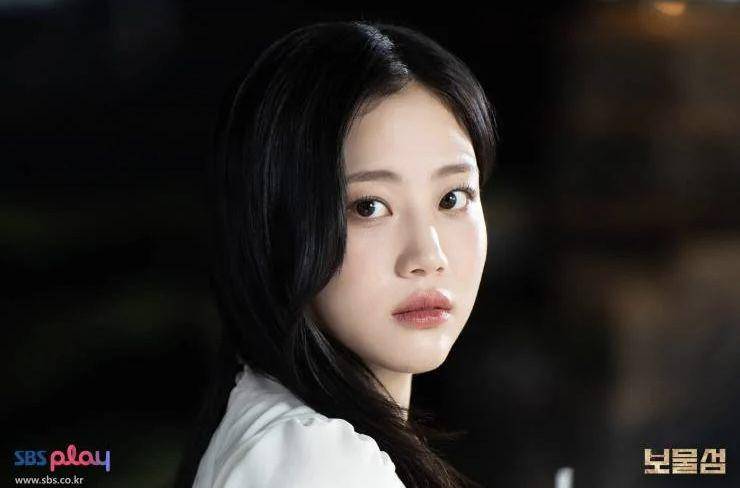 Still cut drama Buried Hearts (dok.SBS Drama/Buried Hearts)