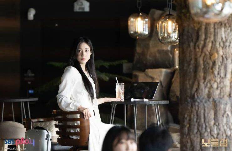 Still cut drama Buried Hearts (dok.SBS Drama/Buried Hearts)