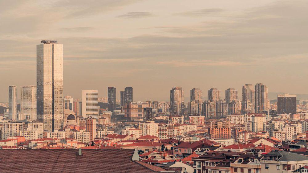 [Puisi] Kota yang Lupa Pulang