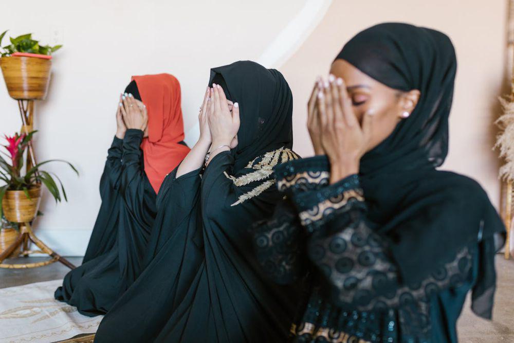 Tata Cara Salat Tarawih di Rumah bagi Perempuan