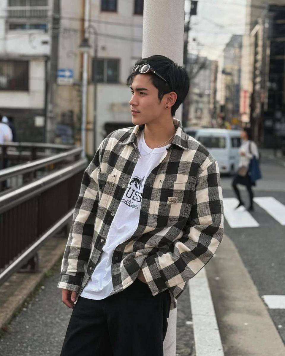 Fourth Nattawat (instagram.com/fourth.ig)