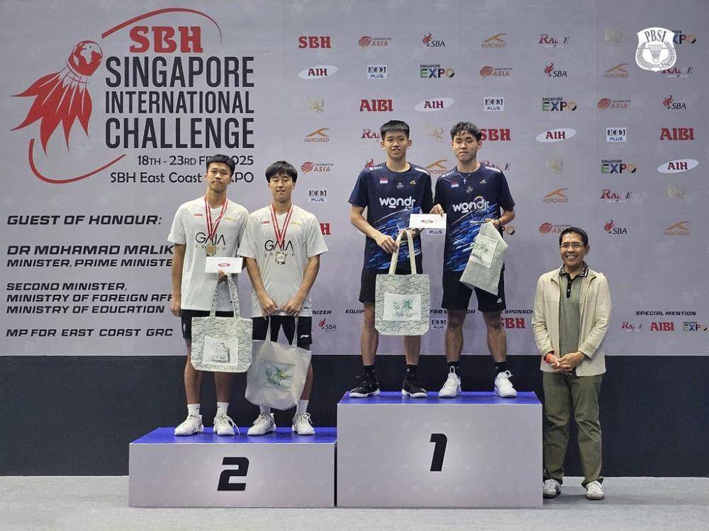Podium ganda putra di Singapore International Challenge 2025 (dok.PP PBSI)