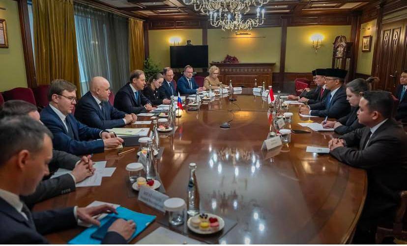 Menlu Sugiono melakukan pertemuan dengan First Deputy Prime Minister Rusia, Denis Manturov di Moskow, pada 20 Februari 2025. (Instagram/@menluri)