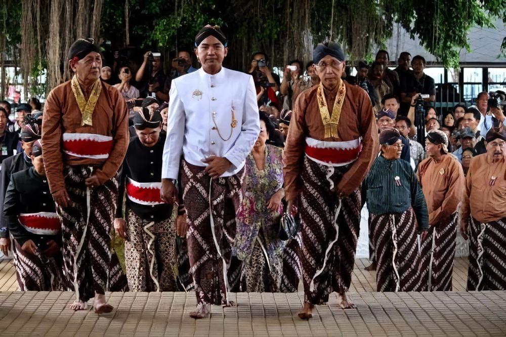 10 Peribahasa Jawa Tentang Pemimpin yang Harus Diteladani
