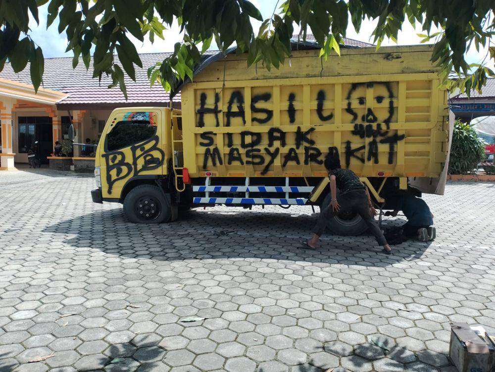Kondisi truk sebelum terbakar, Minggu (23/2/2025). (Dok. Istimewa)