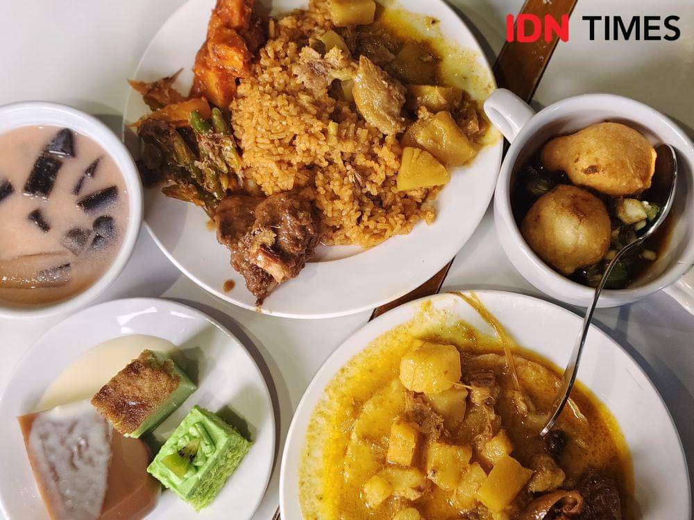 Hidangan di Luminor Hotel Palembang