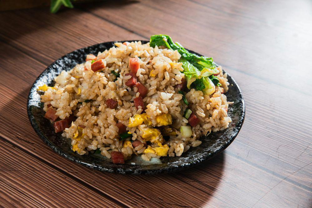Resep Nasi Goreng Salmon Simpel, Menu Buka Puasa yang Nikmat