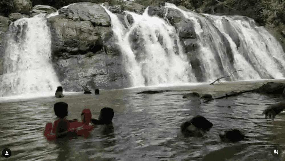 Curug Suhada Purwakarta (https://www.instagram.com/curugsuhada/)