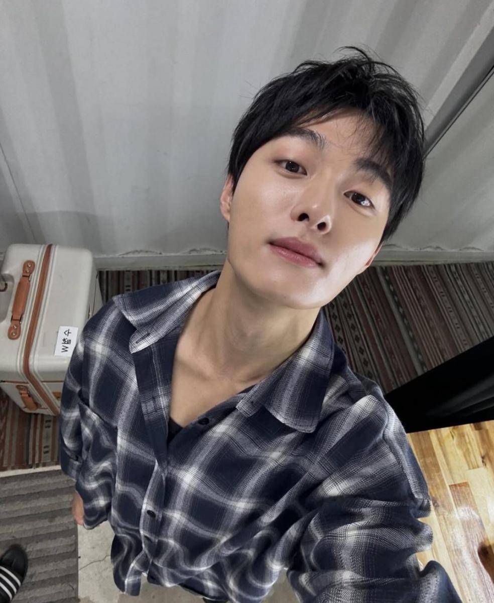 Potret Yoon Chan Young (dok.instagram.com/yooncy1)