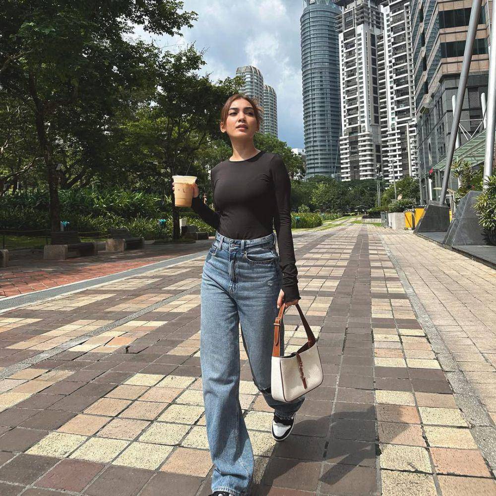 potret ide OOTD kasual dan elegan ala Eyka Farhana (instagram.com/eykafarhana)