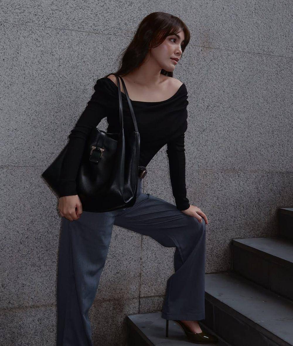 potret ide OOTD kasual dan elegan ala Eyka Farhana (instagram.com/eykafarhana)