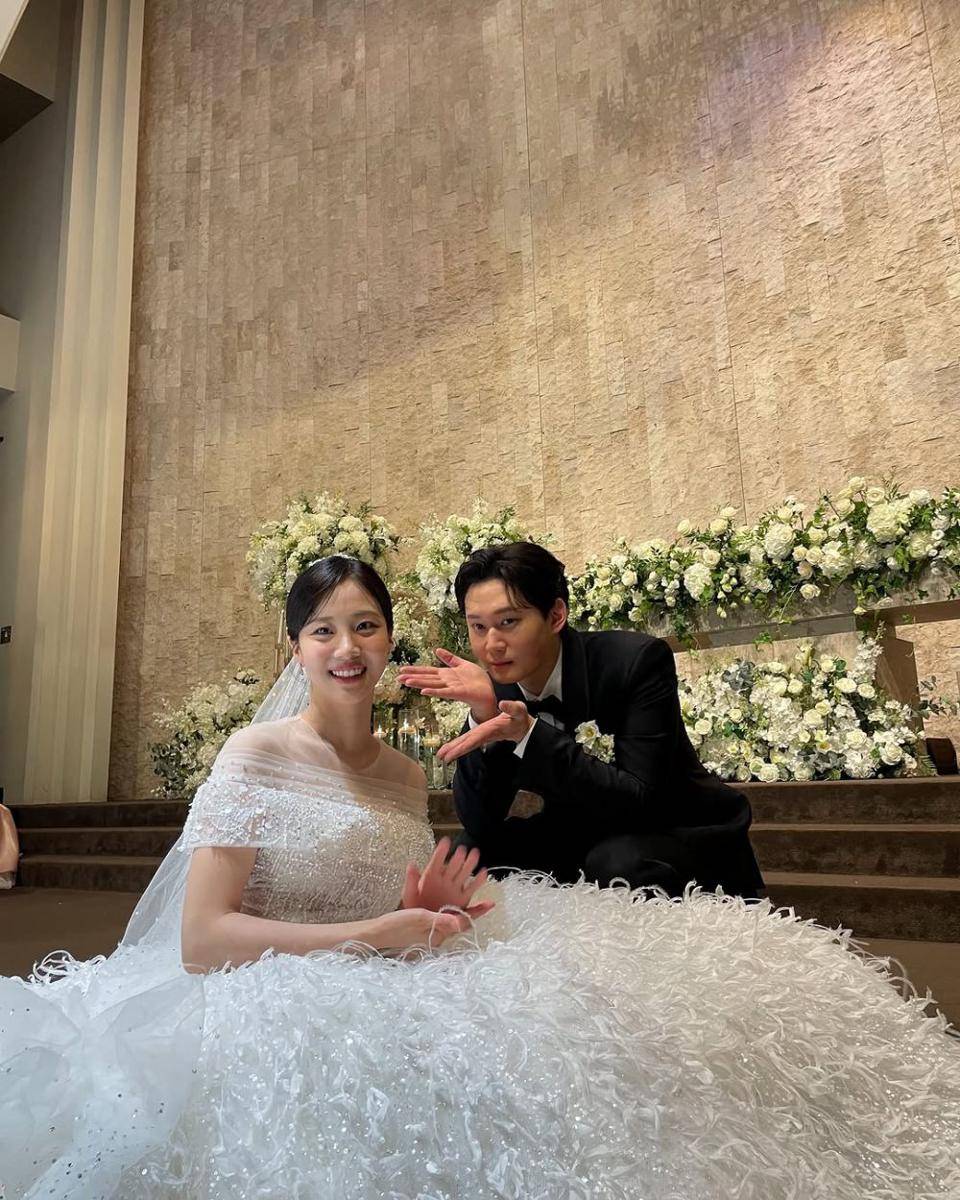 Hong Hwa Yeon dan Kwon Soo Hyun di drama Buried Hearts (instagram.com/hwanywayeon)
