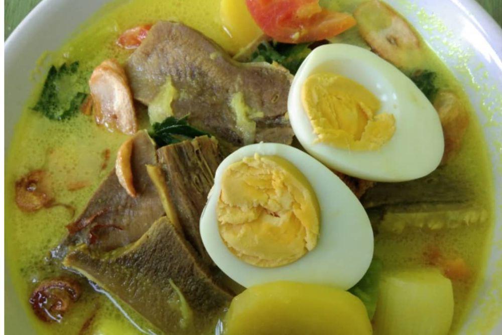 Resep Soto Betawi Lidah Sapi, Empuk dan Gak Bau!