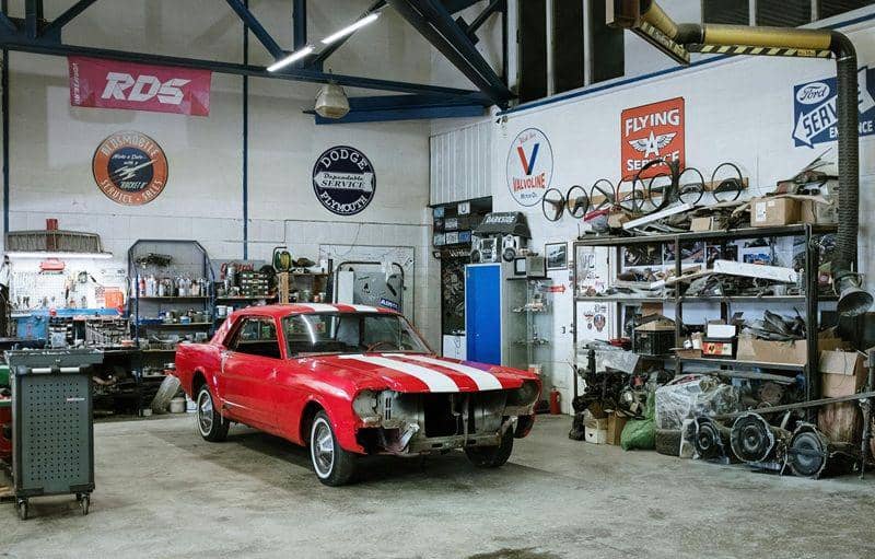 ilustrasi bengkel mobil di Jabodetabek (pexels.com/cottonbro studio)