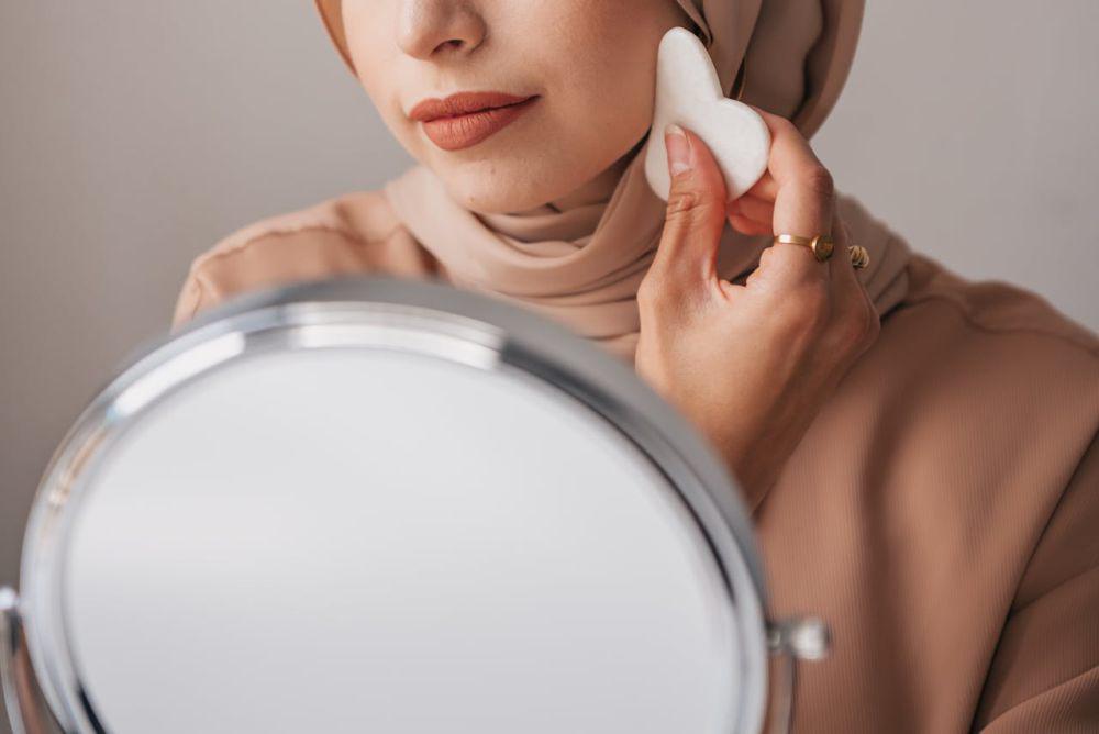 5 Tips Makeup Awet saat Ramadan, Fokus ke Skin Prep!