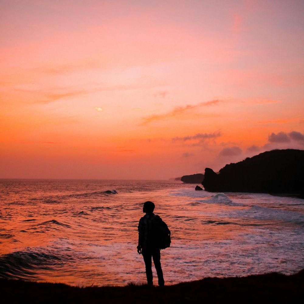 [PUISI] Senja yang Tak Pernah Singgah