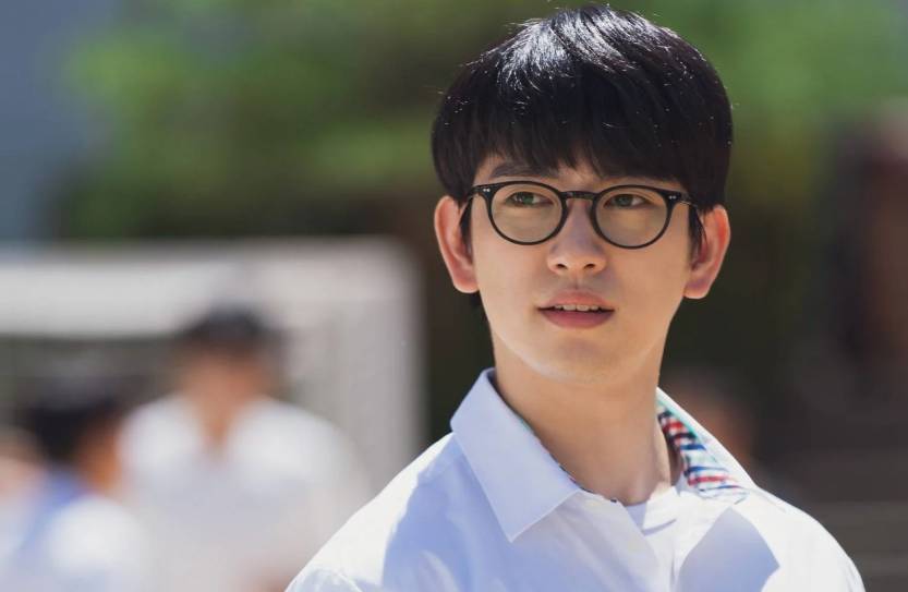 Lee Dong Jin (Jinyoung) di drama The Witch (dok. Channel A/The Witch)
