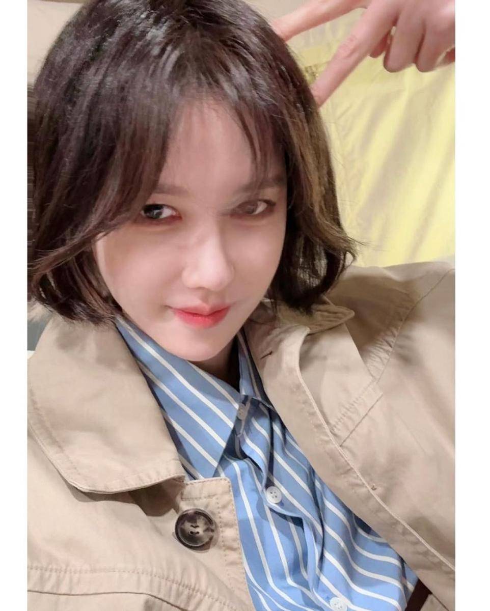 Lee Ji Ah (instagram.com/e.jiah)