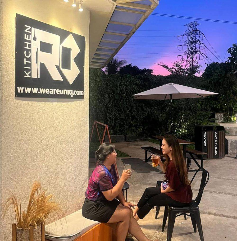 RB Kitchen (instagram.com/rb.kitchen.bintaro)