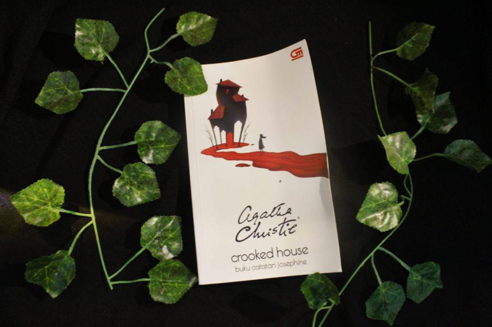 6 Alasan Baca Novel Crooked House Karya  Agatha Christie