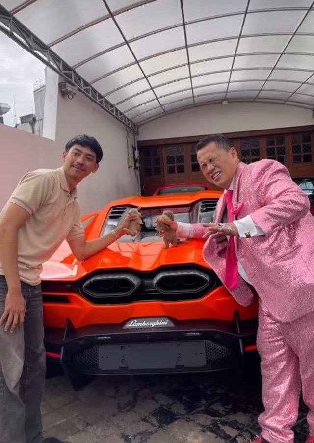 Hotman Paris dirawat di rumah sakit Singapura (instagram.com/hotmanparisofficial)