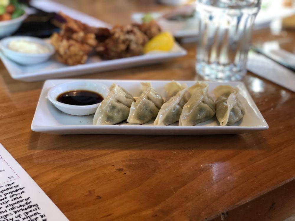 ilustrasi gyoza (unsplash.com/Aidan Tottori)