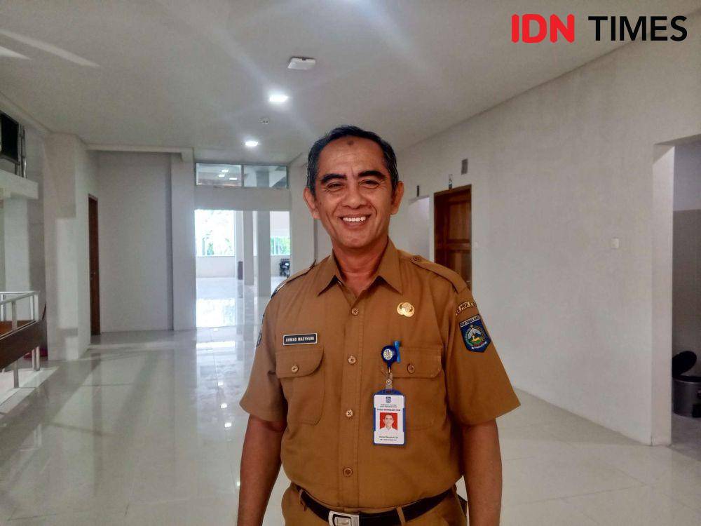 Kepala Diskop UKM NTB Ahmad Masyhuri. (IDN Times/Muhammad Nasir)