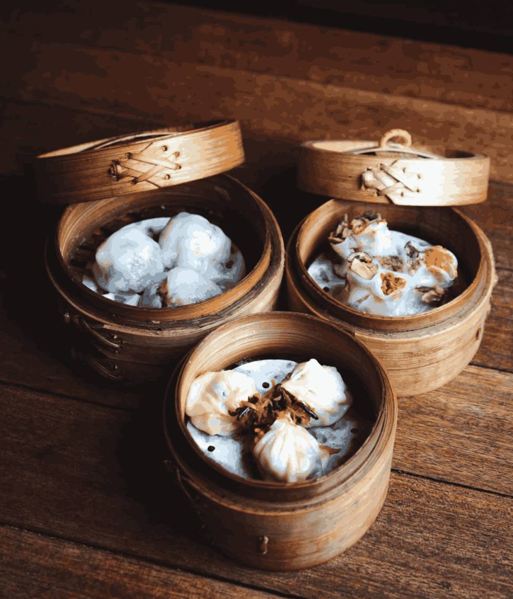 DimSum Inc (https://www.instagram.com/dimsuminc.jkt/)