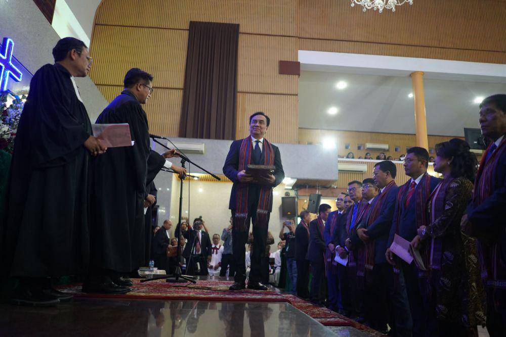 Effendi MS Simbolon resmi menjabat sebagai Ketua Yayasan Universitas HKBP Nommensen untuk periode 2024-2028 (dok.Nommensen)