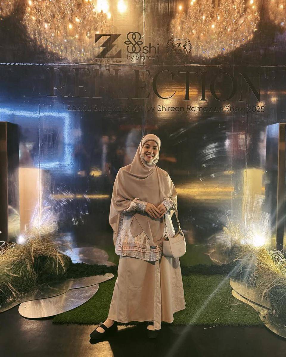 potret ide busana muslim syar’i buat bukber Ramadan ala Natasha Rizky (instagram.com/natasharizkynew)