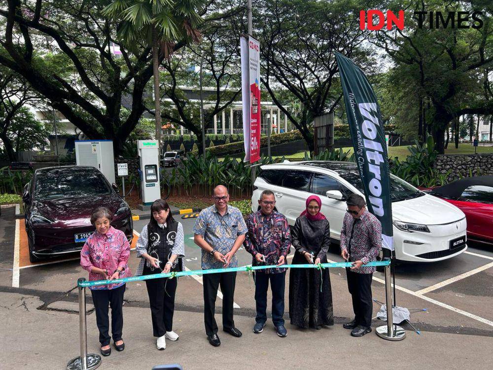 Seremoni peresmian SPKLU terbaru Voltron (IDN Times/Fadhliansyah)