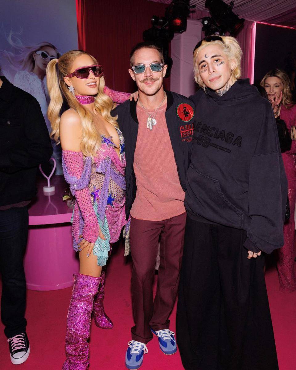 Pesta ultah ke-44 Paris Hilton (Instagram.com/parishilton)