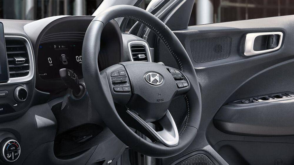 potret kemudi Hyundai Venue (hyundai.com)