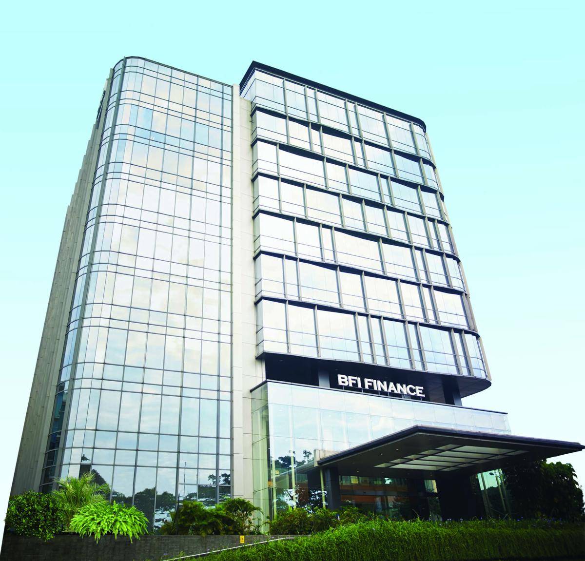 Kantor Pusat BFI Finance, Serpong, Tangsel.jpg