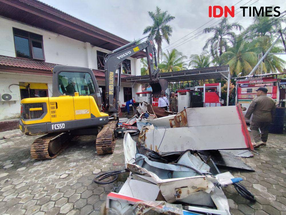 Keberadaan pom mini dikhawatirkan menimbulkan resiko kebakaran. (IDN Times/Erik Alfian)