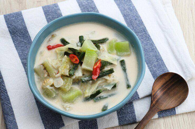 Ilustrasi sayur lodeh (freepik.com/tyasindayanti)
