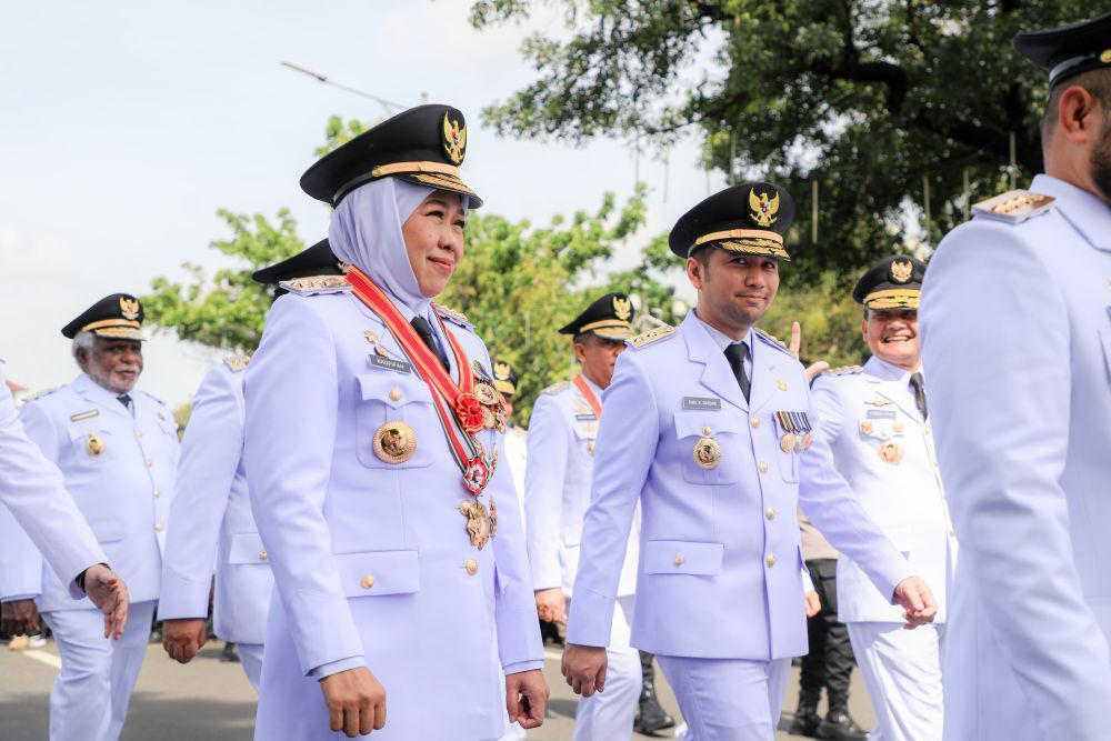 Pulang Retreat, Khofifah-Emil Bacakan Visi Misi di Sidang Paripurna DPRD Jatim