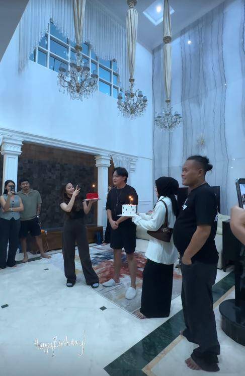 ulang tahun Rizky Febian (Instagram.com/rizkyfbian)
