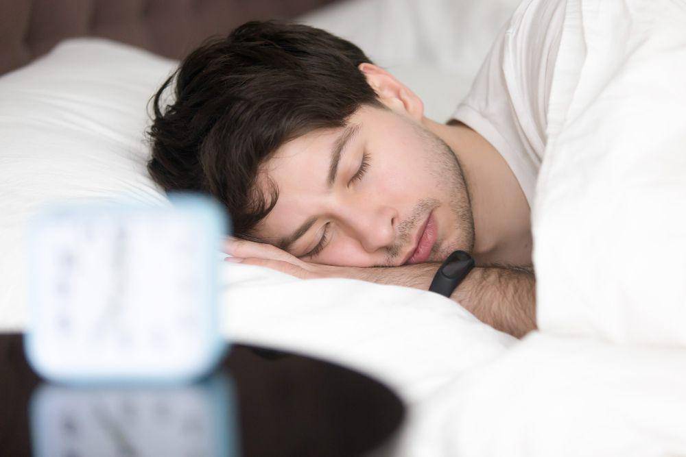 ilustrasi tidur (freepik.com/yanalya)